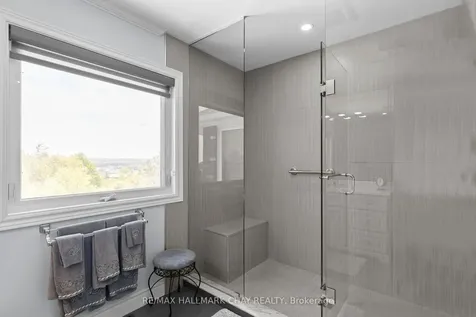 292 Leacock Drive Barrie ON L4N 6K2