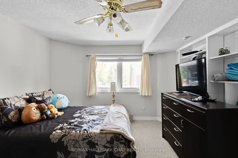 292 Leacock Drive Barrie ON L4N 6K2