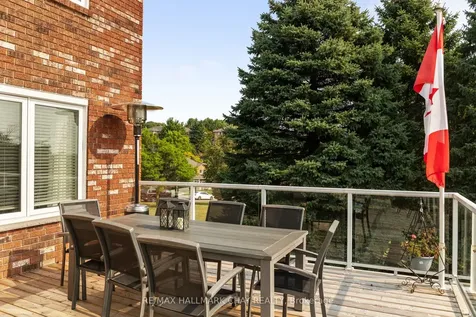 292 Leacock Drive Barrie ON L4N 6K2