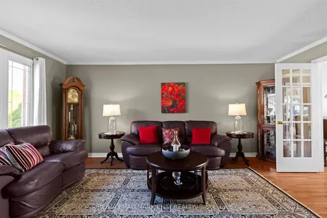 292 Leacock Drive Barrie ON L4N 6K2