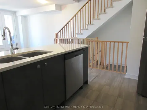 44 Red Maple Lane Barrie ON L9J 0N7