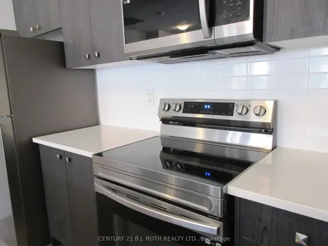 44 Red Maple Lane Barrie ON L9J 0N7