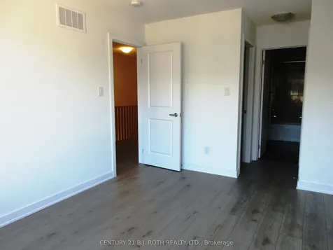 44 Red Maple Lane Barrie ON L9J 0N7