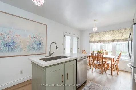 26 Kenny Crescent Barrie ON L4N 6C9