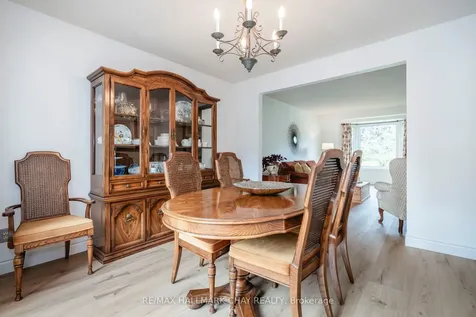 26 Kenny Crescent Barrie ON L4N 6C9