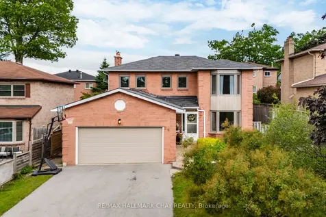 26 Kenny Crescent Barrie ON L4N 6C9