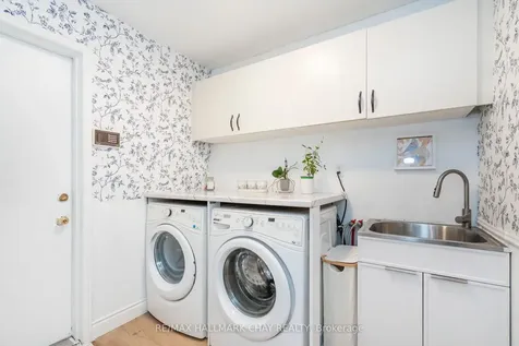 26 Kenny Crescent Barrie ON L4N 6C9