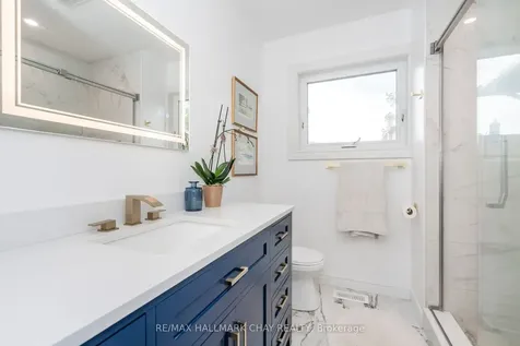 26 Kenny Crescent Barrie ON L4N 6C9