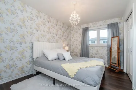 26 Kenny Crescent Barrie ON L4N 6C9