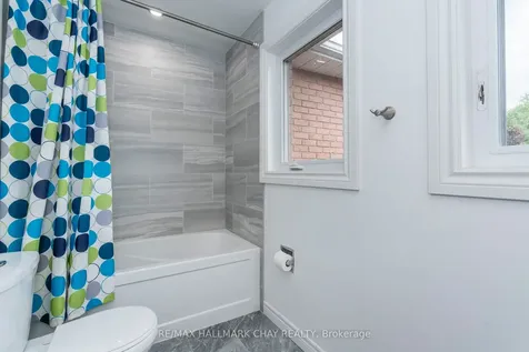 26 Kenny Crescent Barrie ON L4N 6C9