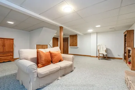 26 Kenny Crescent Barrie ON L4N 6C9