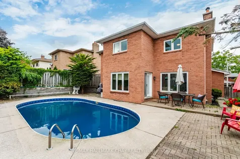 26 Kenny Crescent Barrie ON L4N 6C9