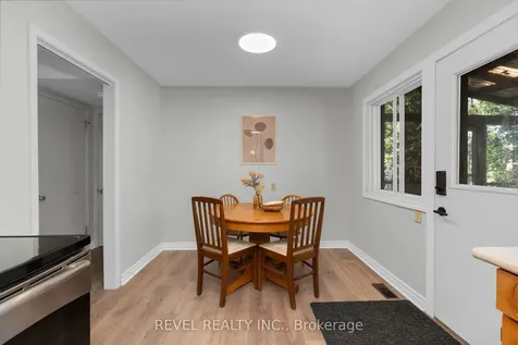 22 Belcourt Avenue Barrie ON L4M 4E3