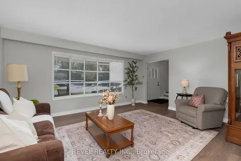 22 Belcourt Avenue Barrie ON L4M 4E3