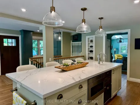 42 Dalton Street Barrie ON L4N 1M3