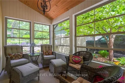 42 Dalton Street Barrie ON L4N 1M3