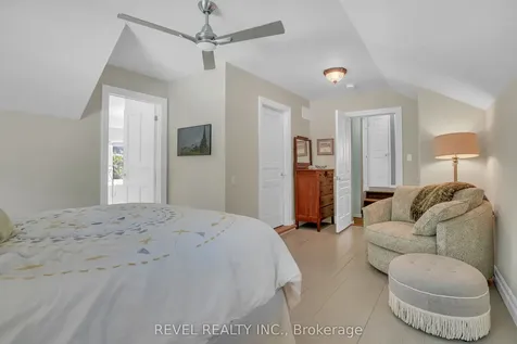 42 Dalton Street Barrie ON L4N 1M3