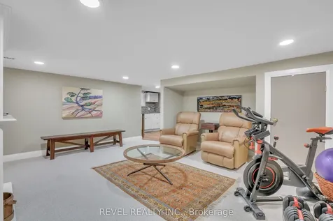 42 Dalton Street Barrie ON L4N 1M3