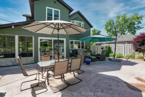 42 Dalton Street Barrie ON L4N 1M3