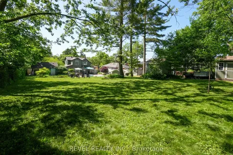 42 Dalton Street Barrie ON L4N 1M3