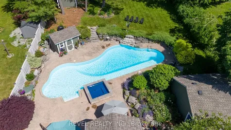 42 Dalton Street Barrie ON L4N 1M3