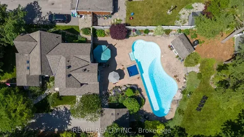 42 Dalton Street Barrie ON L4N 1M3