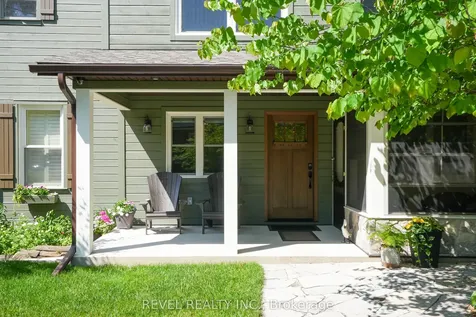 42 Dalton Street Barrie ON L4N 1M3