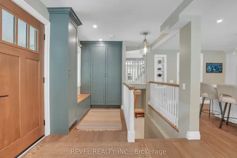 42 Dalton Street Barrie ON L4N 1M3