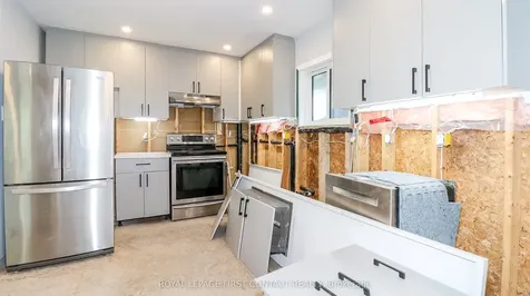 311 Anne Street N Barrie ON L4N 5M7