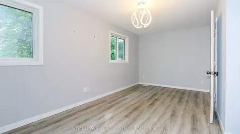 311 Anne Street N Barrie ON L4N 5M7