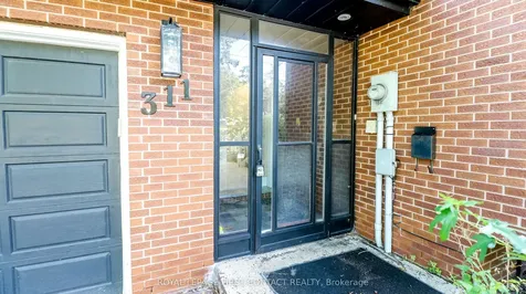 311 Anne Street N Barrie ON L4N 5M7