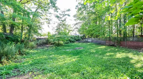 311 Anne Street N Barrie ON L4N 5M7