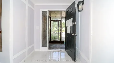 311 Anne Street N Barrie ON L4N 5M7