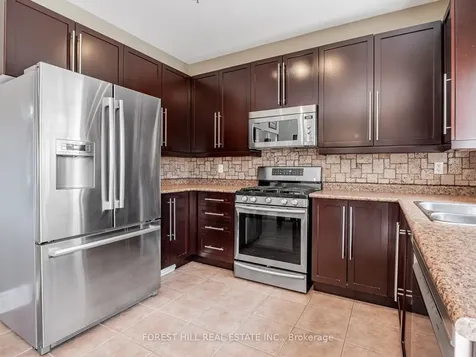 33 Connaught Lane Barrie ON L4M 0A6