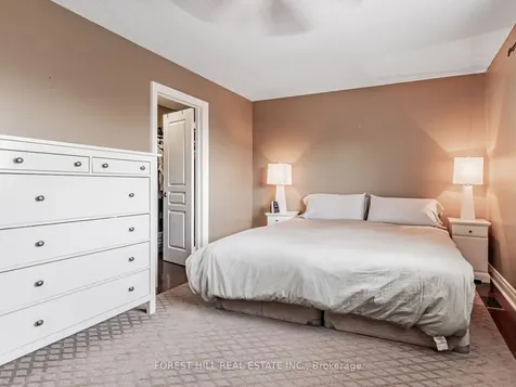 33 Connaught Lane Barrie ON L4M 0A6