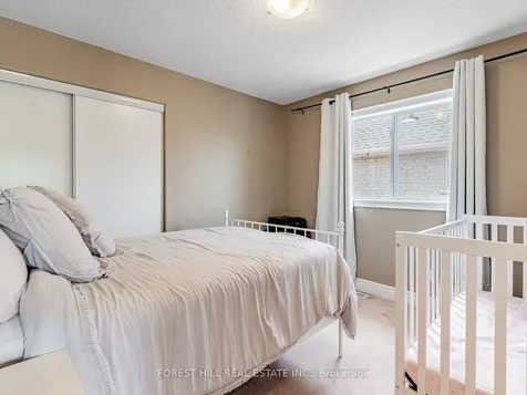 33 Connaught Lane Barrie ON L4M 0A6