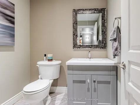 33 Connaught Lane Barrie ON L4M 0A6