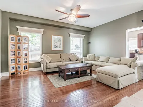 33 Connaught Lane Barrie ON L4M 0A6