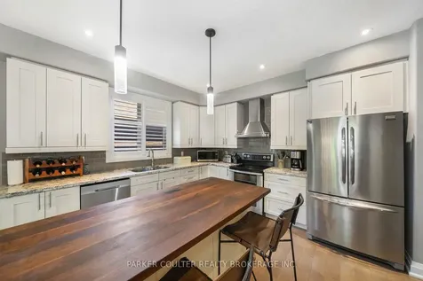 114 Jewel House Lane Barrie ON L4N 0T3