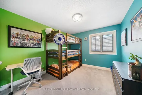 114 Jewel House Lane Barrie ON L4N 0T3