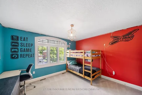 114 Jewel House Lane Barrie ON L4N 0T3