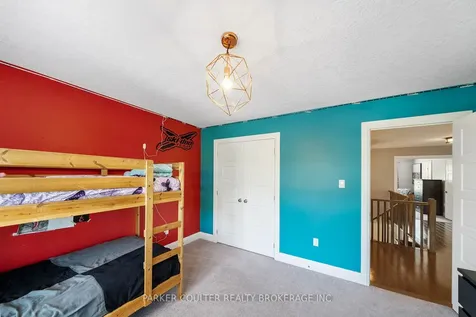 114 Jewel House Lane Barrie ON L4N 0T3