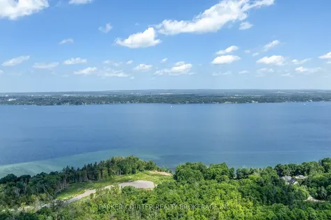 114 Jewel House Lane Barrie ON L4N 0T3