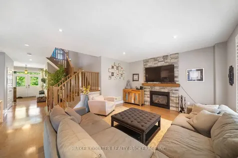 114 Jewel House Lane Barrie ON L4N 0T3