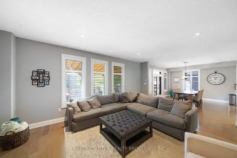 114 Jewel House Lane Barrie ON L4N 0T3