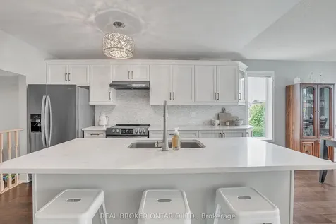 16 Victorway Drive Barrie ON L4N 9K9