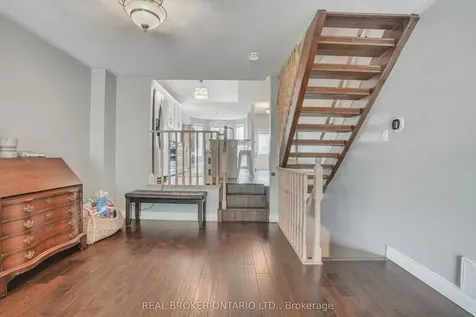 16 Victorway Drive Barrie ON L4N 9K9