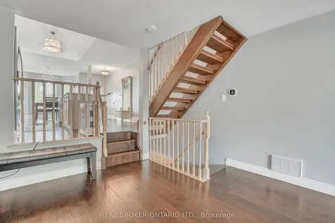 16 Victorway Drive Barrie ON L4N 9K9