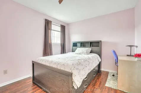 16 Victorway Drive Barrie ON L4N 9K9