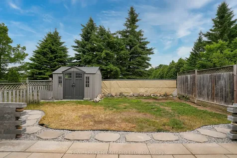 16 Victorway Drive Barrie ON L4N 9K9